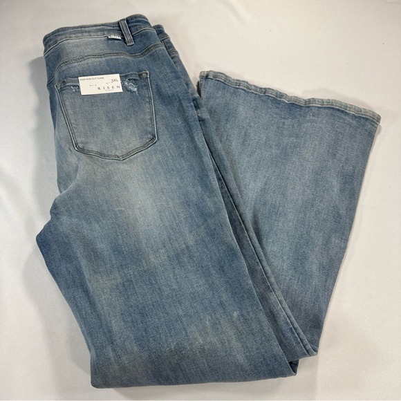 NWT Risen Womens Plus Size High Rise Flare Leg Slit Hem Sz 3XL Distressed - Picture 9 of 9